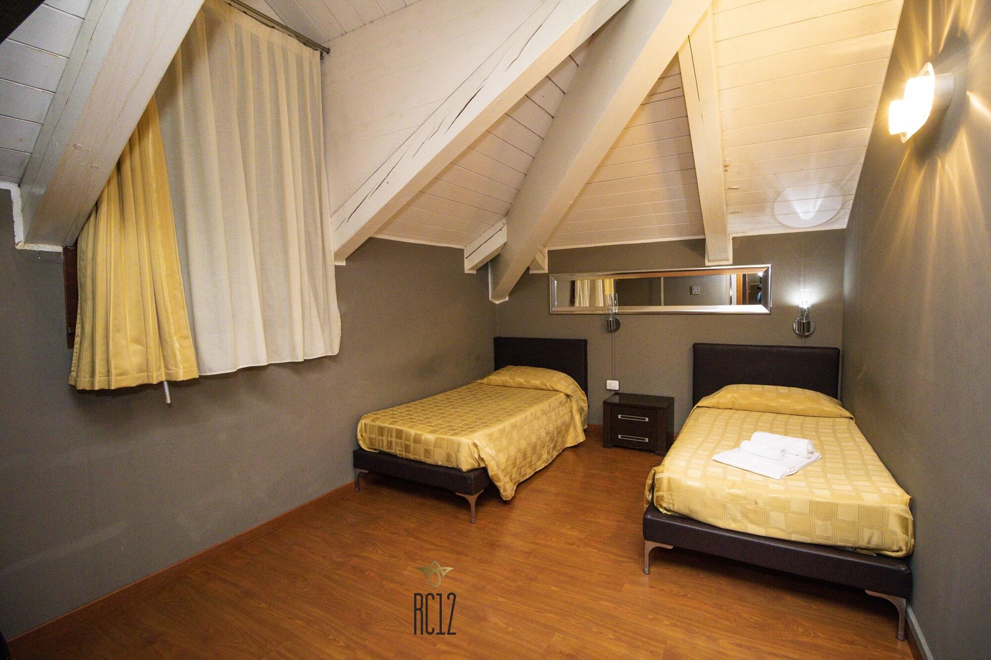 Small Royal Rc12 Hotel 3*