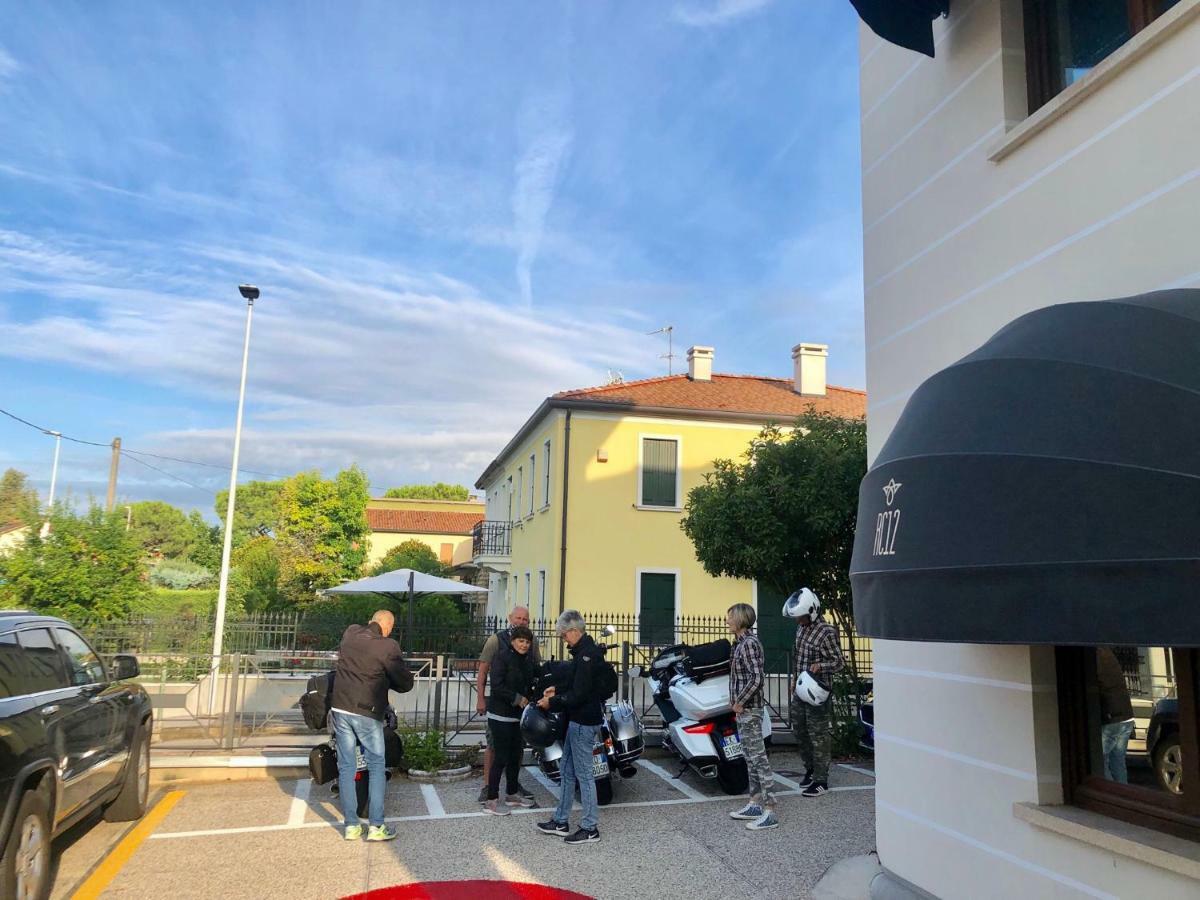 Small Royal Rc12 Hotel 3*